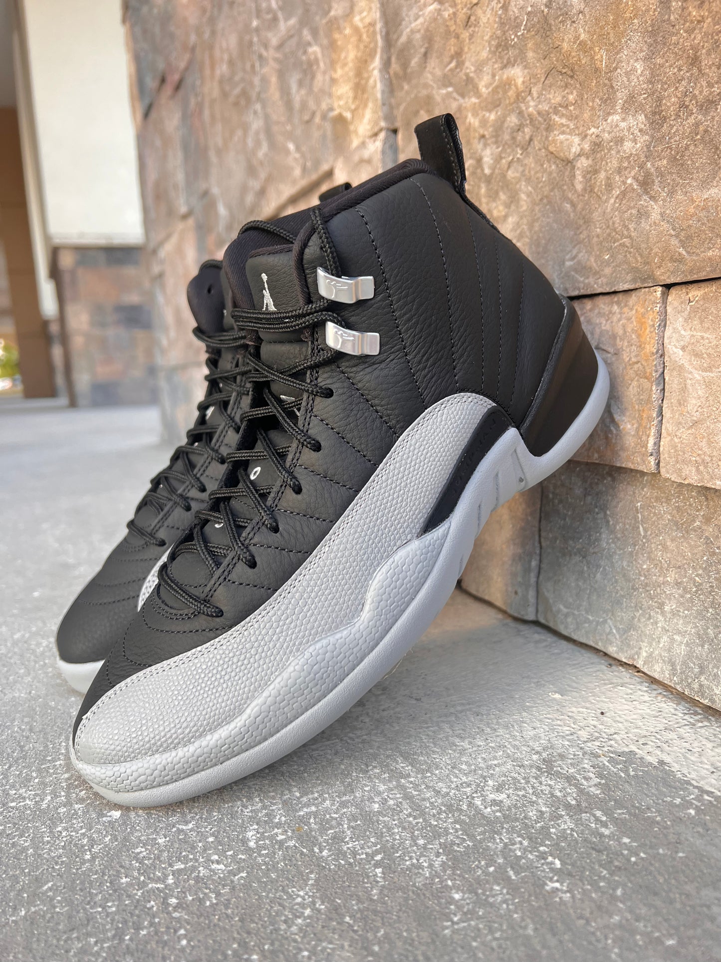 Jordan 12's Wolf grey Mens